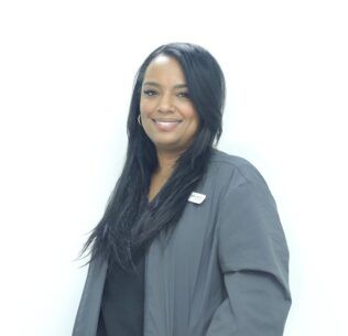 Elayne Perez Meet the Instructor head shot